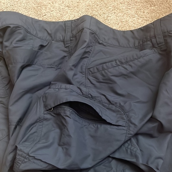 Marmot size 10 shorts - Picture 4 of 5